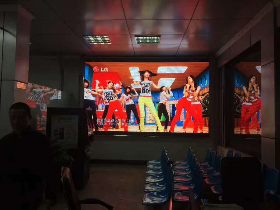 宜宾社保大厅 P2.5室内全彩