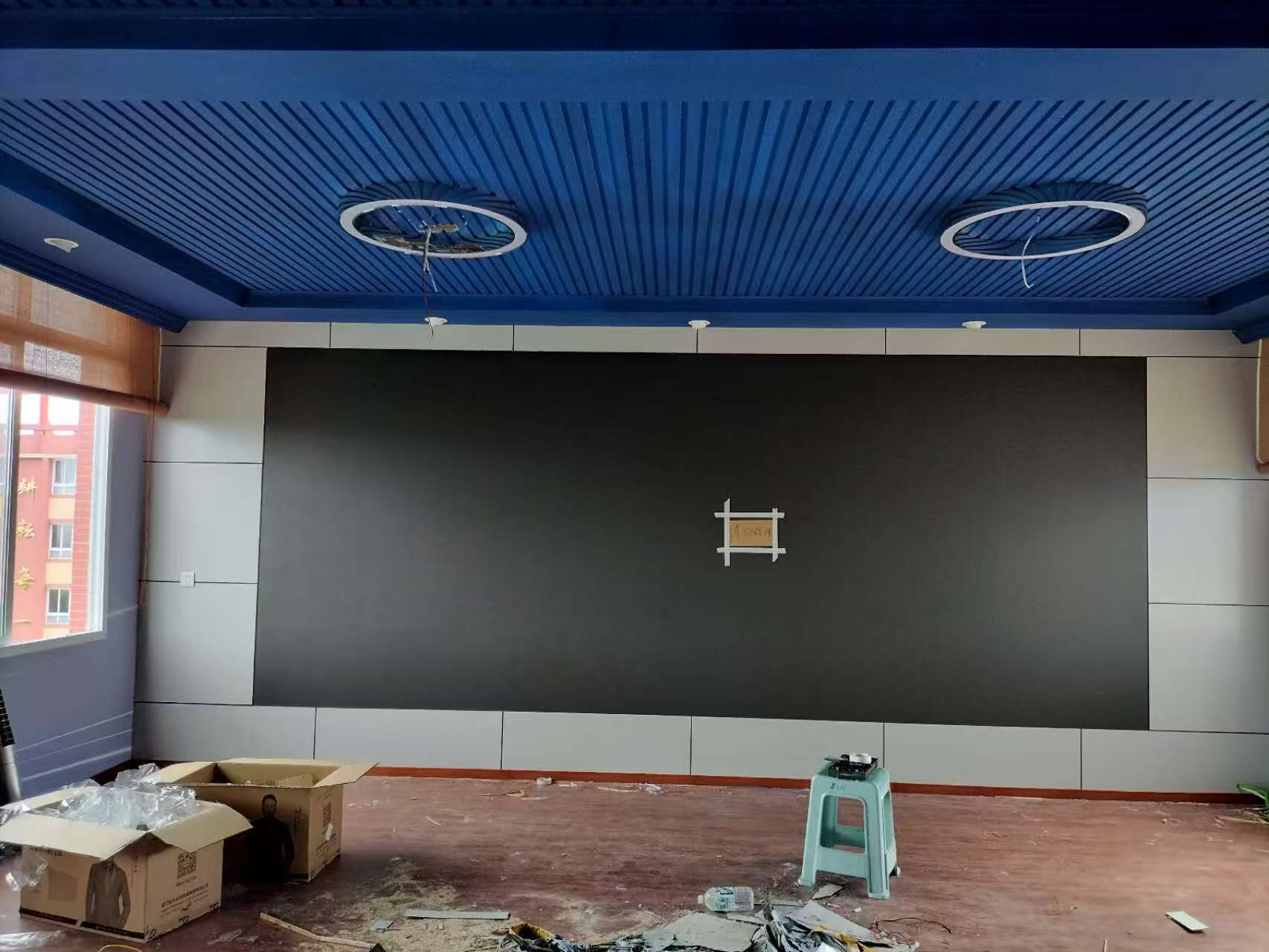 宜宾某小学-室内P2.0全彩