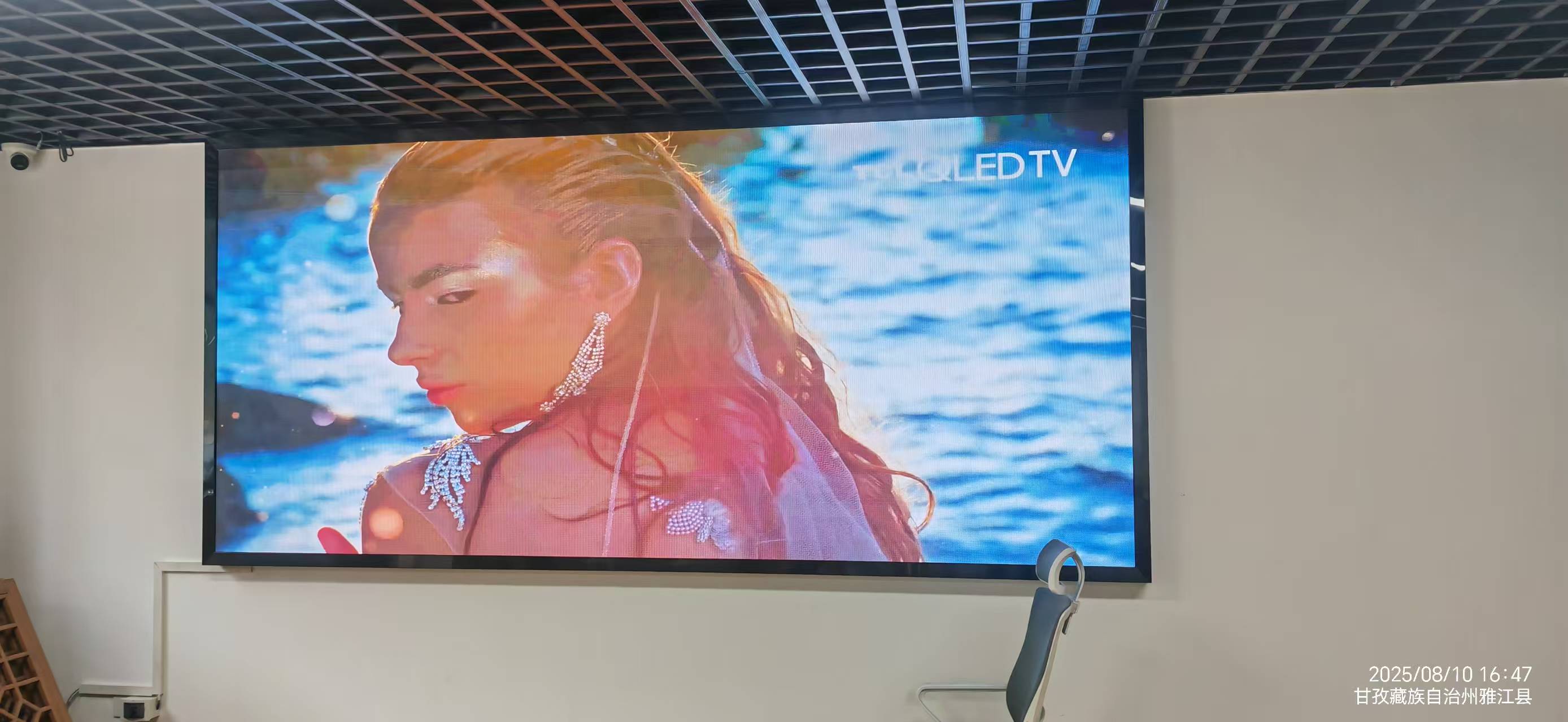 甘孜雅江县-室内P2.0全彩